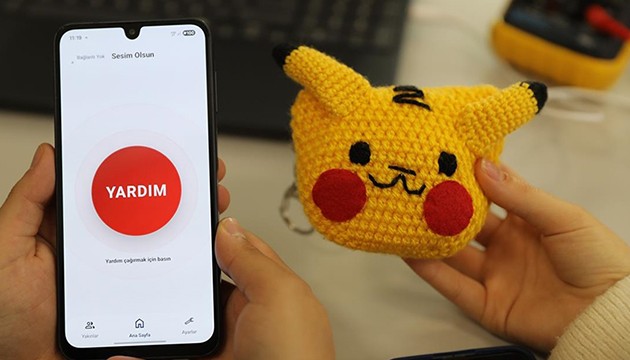 Öğrencilerden anahtarlık şeklinde acil yardım butonu